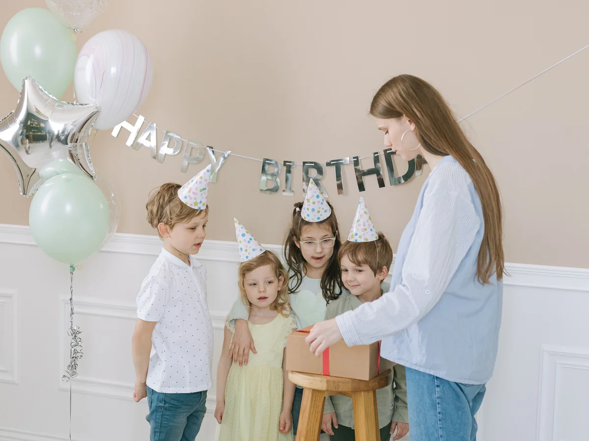 Cumpleaños infantil con globos