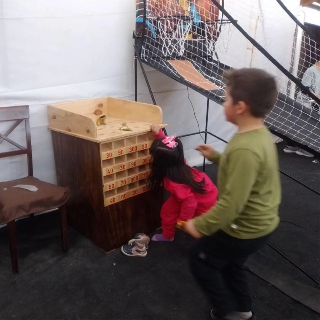 Juego de madera para niños